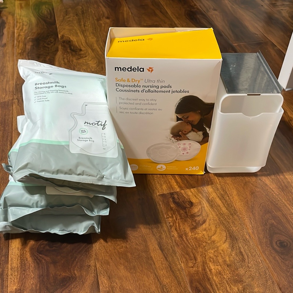 Breast milk storage accessories